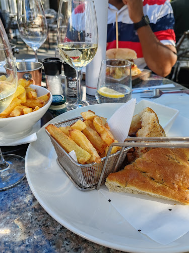 Garden Lounge at The Vineyard Hotel - Cape Town
