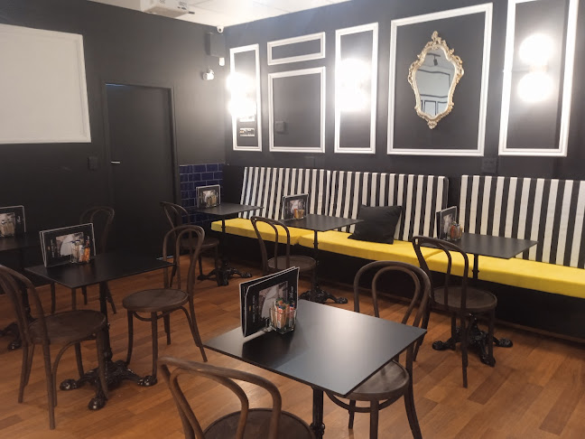 Comentarii opinii despre PARIS KLOOF