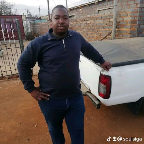 Soulsiga ribs & burgers - Hospitality and gastronomy