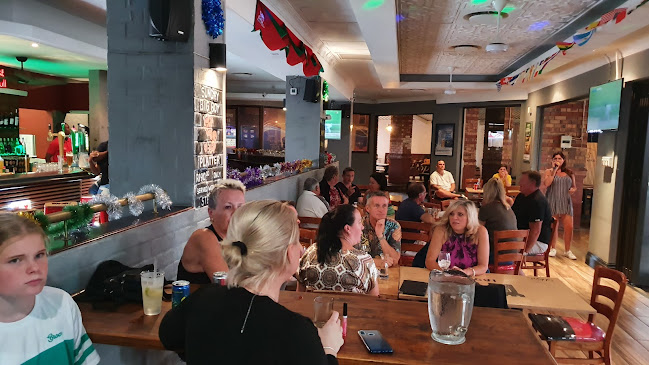 Crowbar Riverside - Hospitality and gastronomy