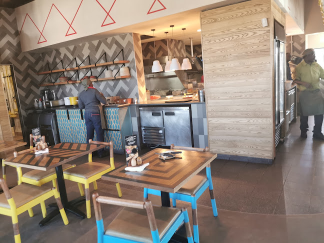 Nando's Sanridge Square Drive Thru - Hospitality and gastronomy