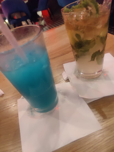 10 & 10A, Mandela Square, 8 Maude St, Sandown, Sandton, 2146