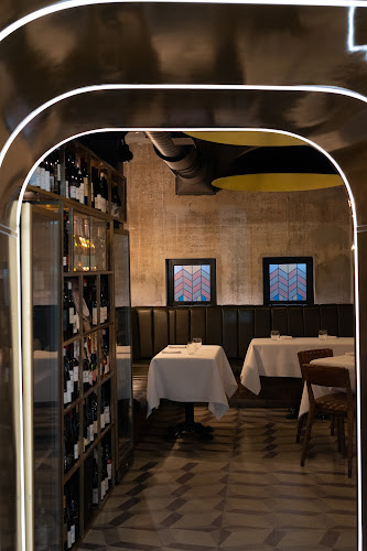 Comentarii opinii despre Salon