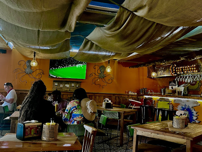 Mozambik Camps Bay - Cape Town