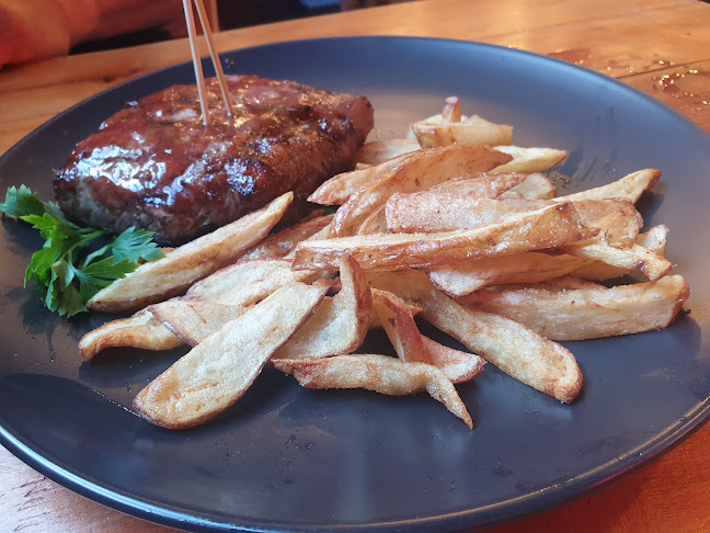 Moffett on Main Lifestyle Centre, M12, Greenshields Park, Gqeberha, 6070