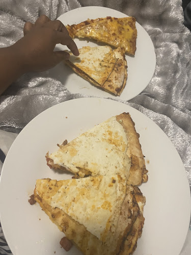 Comentarii opinii despre Debonairs Pizza