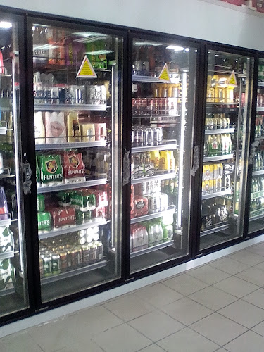 8's pool & sport bar - Hospitality and gastronomy