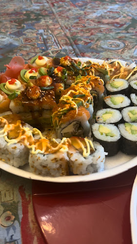 Comentarii opinii despre Huang Mei Sushi & Chinese Food