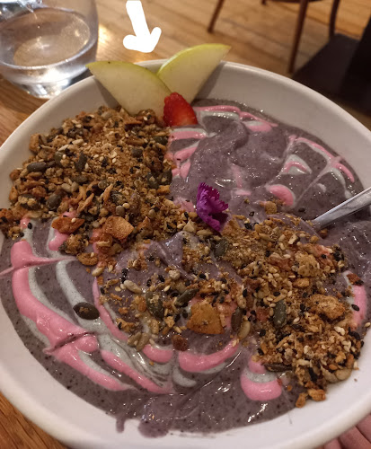 Comentarii opinii despre Kanéla Café