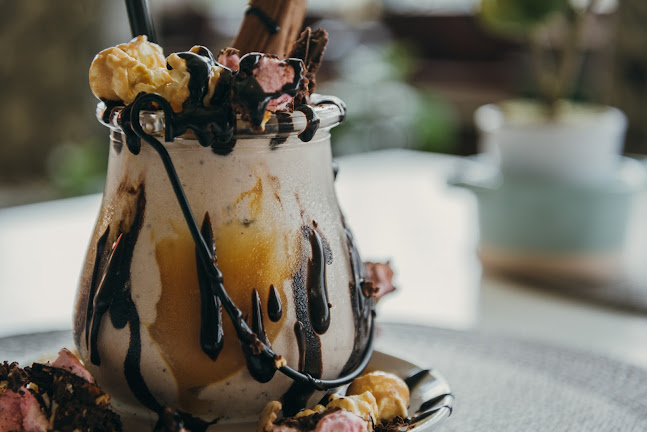 4 Cruden Bay Rd, Greenside, Randburg, 2034