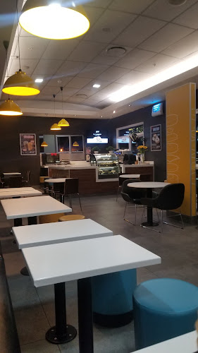 McDonald's Cavendish Square - Hospitality and gastronomy