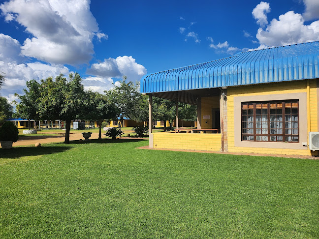 Die Geel Huis B&B | Restaurant - Wolmaransstad