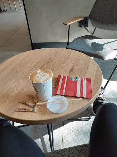 Starbucks Bedford Square - Hospitality and gastronomy