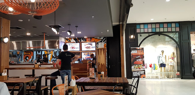 Comentarii opinii despre RocoMamas Nelson Mandela Square - Halaal