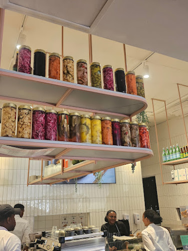 Shop 004, Cnr Atholl &, Blubird Centre, Park Rd, Birnam, Johannesburg, 2196