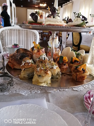 Comentarii opinii despre Olives and Plates Wits Club and Conference