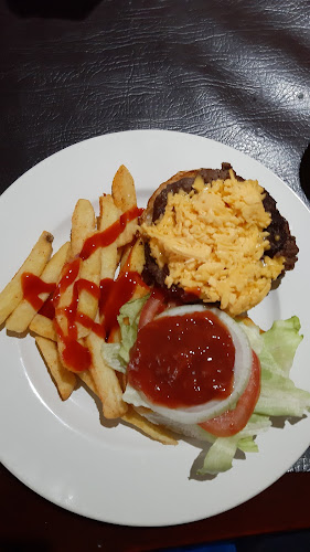 Comentarii opinii despre Douglas Mitchell Sports Bar and Grill