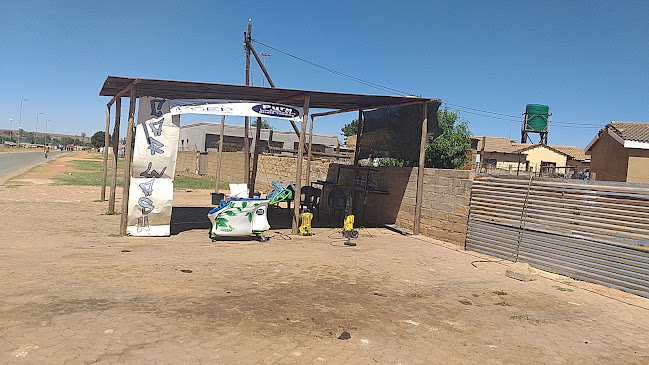 Opinii despre Mampa's Kitchen & Purewash Car Wash în Ekangala - Hospitality and gastronomy