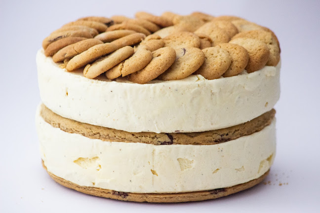 Crumbs & Cream - Hospitality and gastronomy