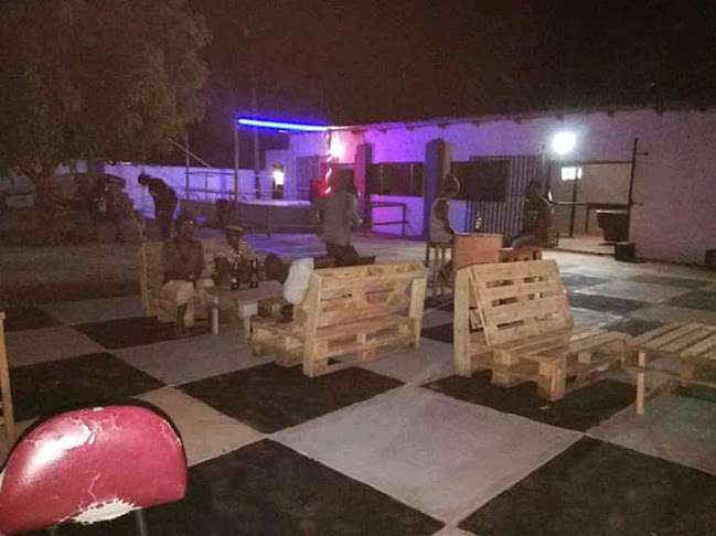 Makononi White house - Hospitality and gastronomy