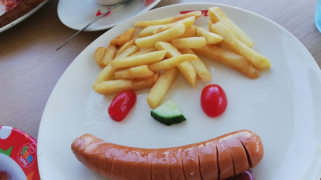 Shop 19, Penford Shopping Centre, Graaff Reinet Rd, Mosel, Kariega, 6229