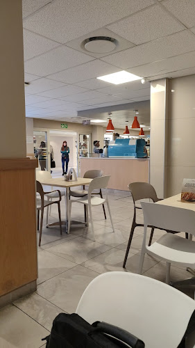 vida e caffé Constantiaberg Mediclinic - Hospitality and gastronomy