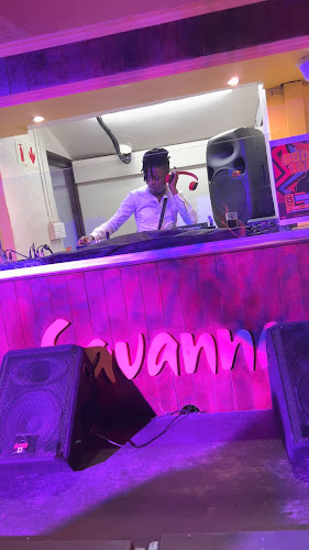 Senzi's on Faya - Hospitality and gastronomy