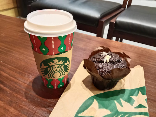 Starbucks Cavendish Square - Hospitality and gastronomy
