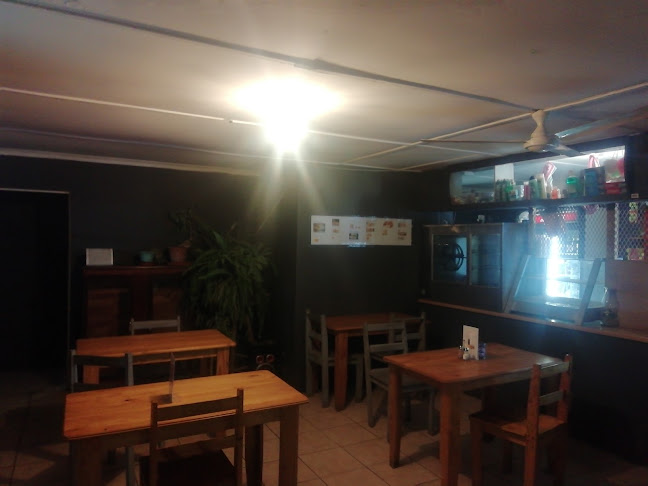 Opinii despre CRADOCK TRUCK STOP & Truck Wash & 24hrs Roadside Mechanical & Tyre Assistance în Nxuba - Hospitality and gastronomy