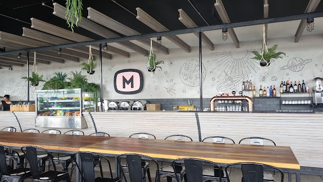 Moonshot Café - Hospitality and gastronomy