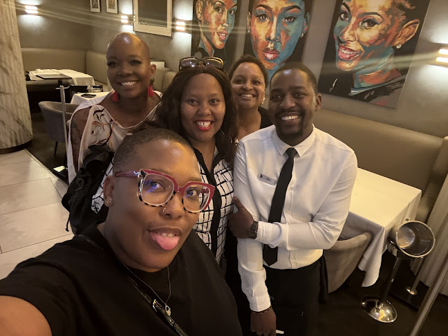 Opinii despre Kream Restaurant Montecasino în Johannesburg - Hospitality and gastronomy