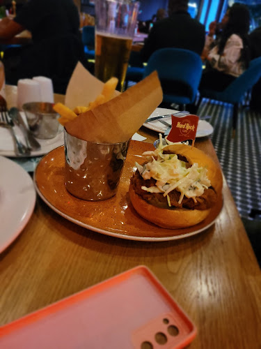 Hard Rock Cafe - Hospitality and gastronomy