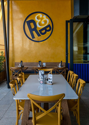 Ribs & Burgers Harvest Place - Hospitality and gastronomy