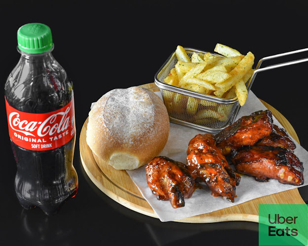 Ribz N Wingz Rosebank Mall - Hospitality and gastronomy