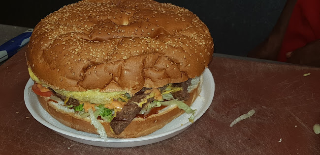 Gogo Burgers Grill And Burgers - Hospitality and gastronomy