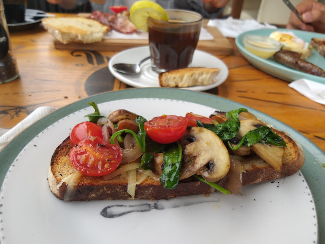 Opinii despre Urban Espress Coffee Co. în Gqeberha - Hospitality and gastronomy