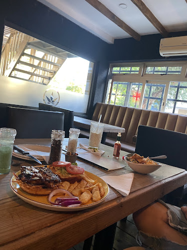 Infusion Social Club Seapoint - Cape Town