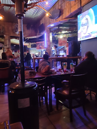 Opinii despre Tsunami Beach Bar în Benoni - Hospitality and gastronomy