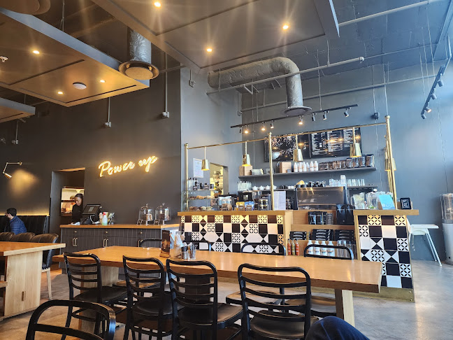 Bootlegger The Zone Halaal - Johannesburg