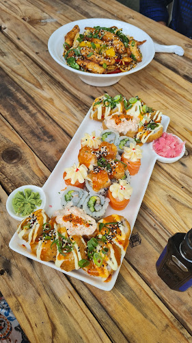 Comentarii opinii despre J&S SUSHI