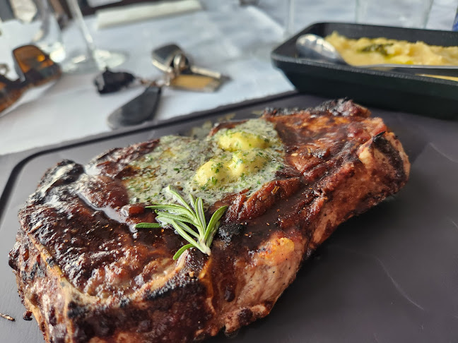 The Hussar Grill Forest Walk - Hospitality and gastronomy