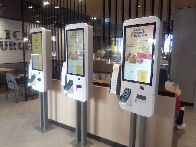 Opinii despre McDonald's Gqeberha CBD în Gqeberha - Hospitality and gastronomy