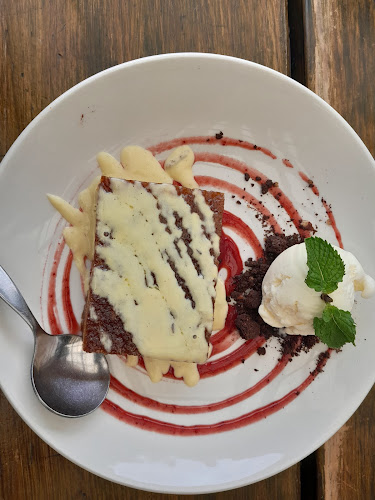 Bientang's Cave Restaurant & Wine Bar