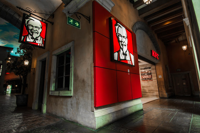 Shop 42, Food Court, William Nicol Dr, Montecasino Blvd, Fourways, 2055