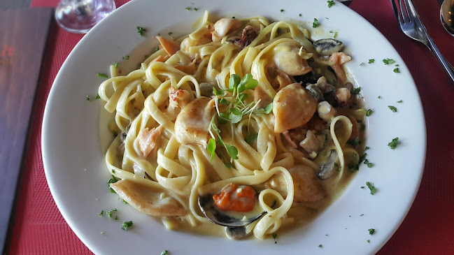 Cnr Terrace, 1 Hudson Ave, Eastleigh, Edenvale, 1609