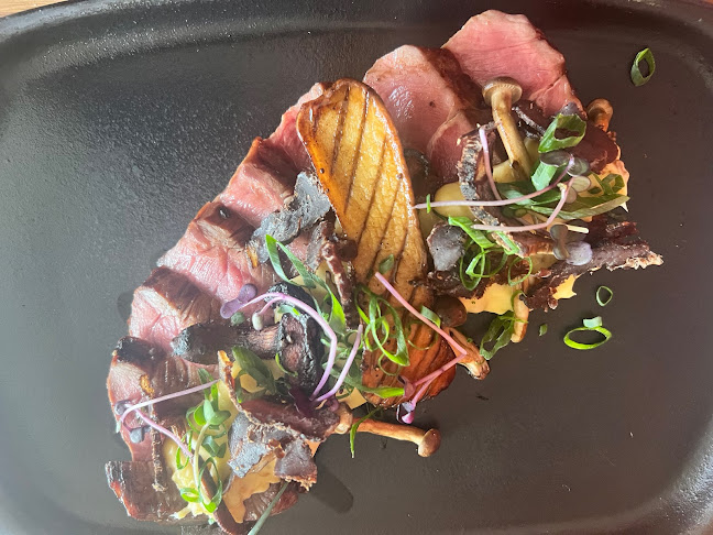 Eagles for Steaks - Hospitality and gastronomy