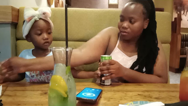 Opinii despre Nando's Krugersdorp Drive Thru în Krugersdorp - Hospitality and gastronomy