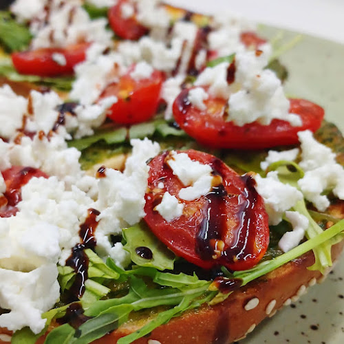 Comentarii opinii despre The Village Co Cafe & Bistro