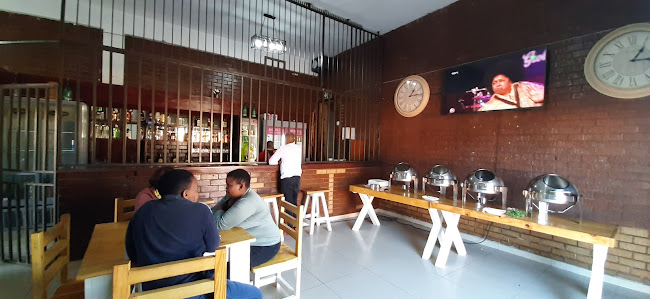 Opinii despre Tshepis Food-joint în Soweto - Hospitality and gastronomy