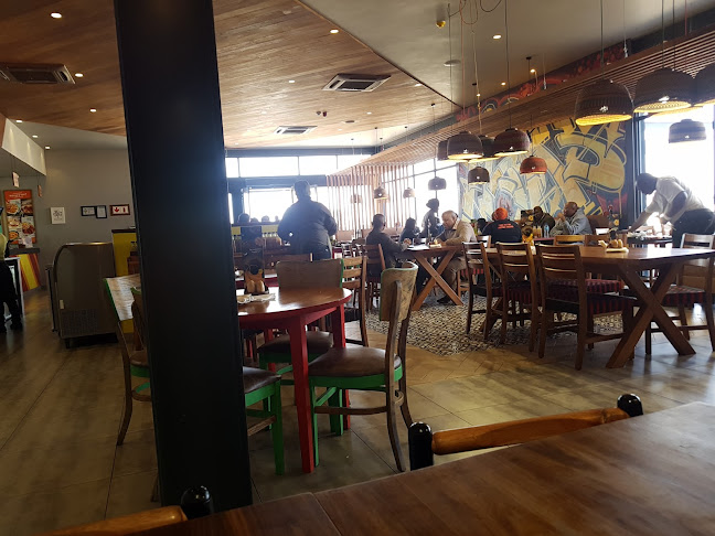 Opinii despre Nando's Mafikeng Drive Thru în Mahikeng - Hospitality and gastronomy